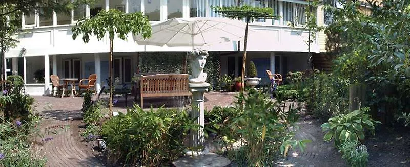 Maison Elle Amsterdam Otel