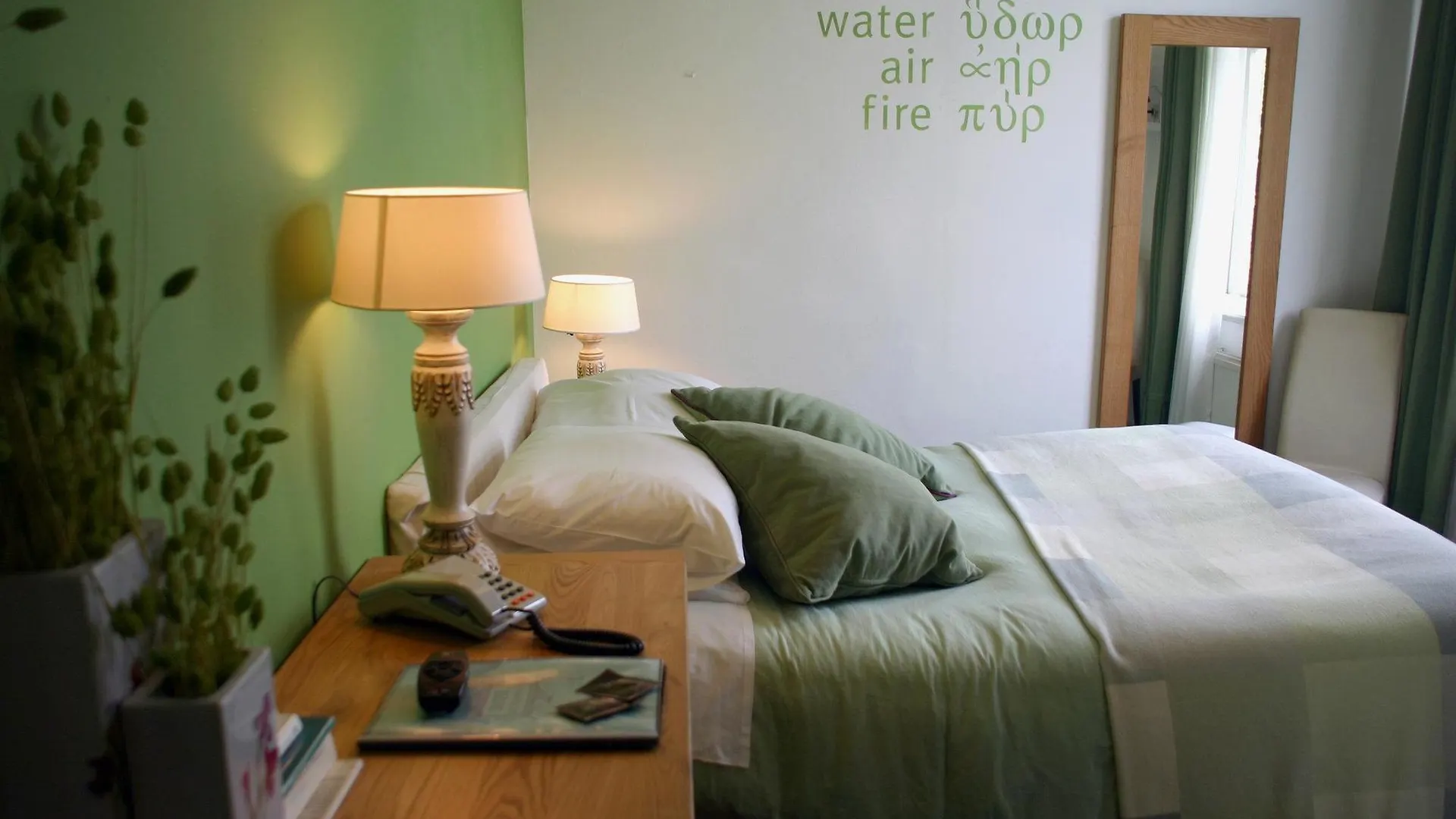 **** Hotel Maison Elle Amsterdam Netherlands