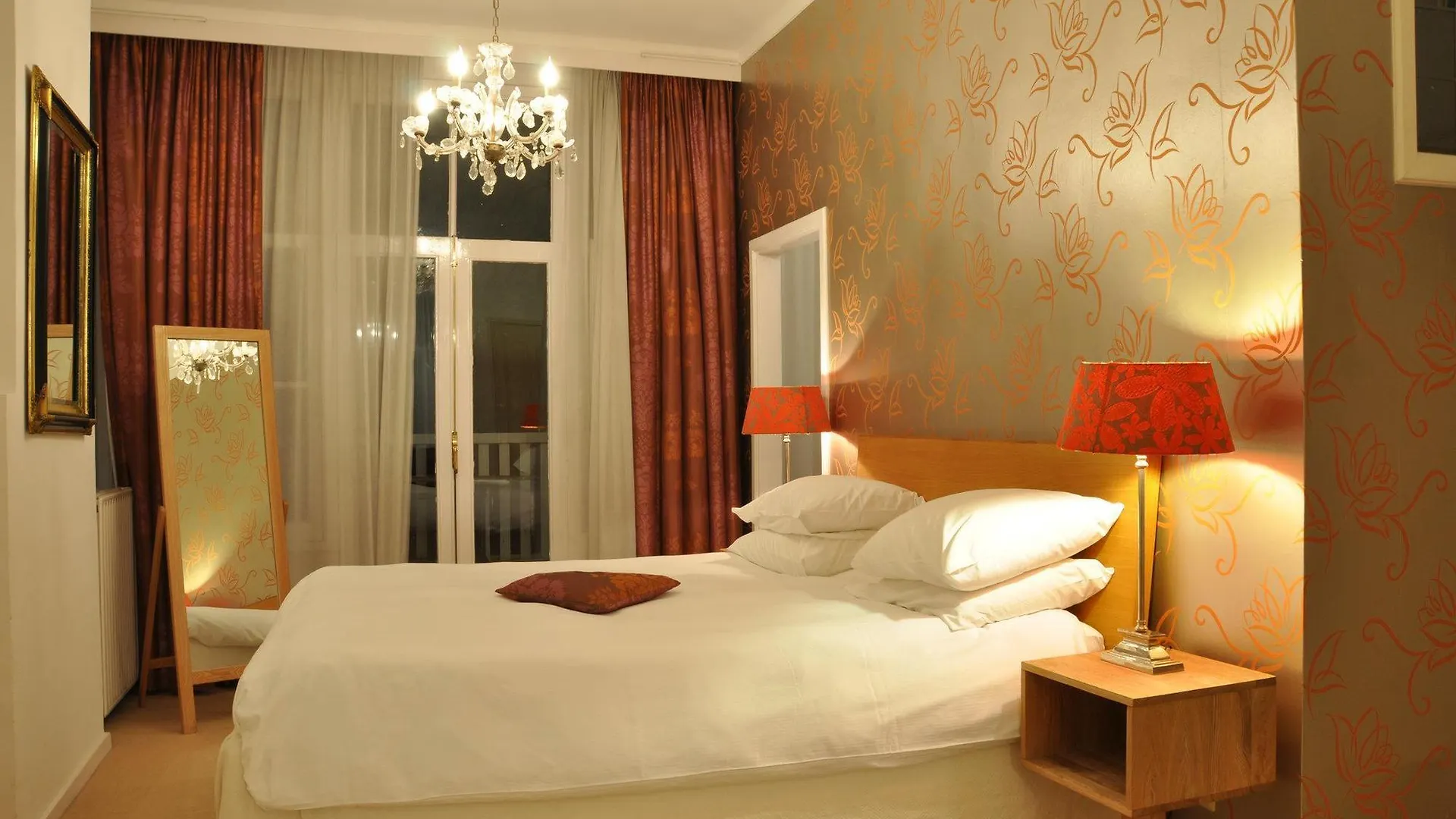 Maison Elle Amsterdam 4*,  Holland